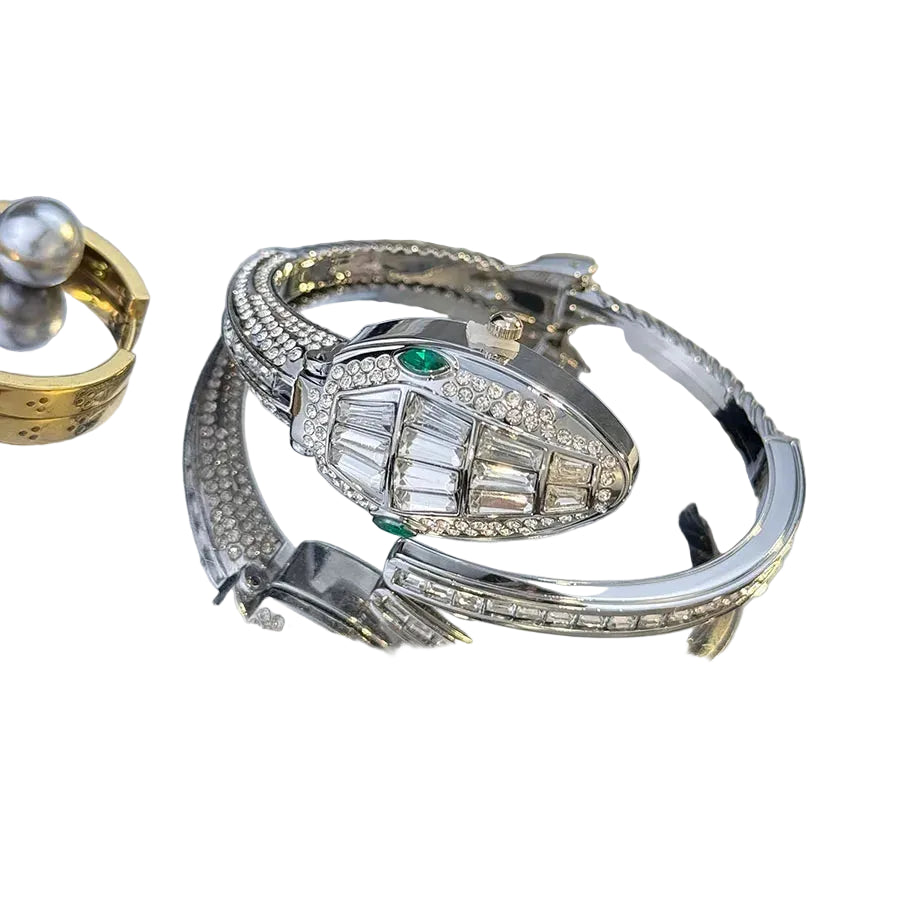 Montre-bracelet élégante pour femme en forme de serpent, ornée de diamants et au design européen et chic.