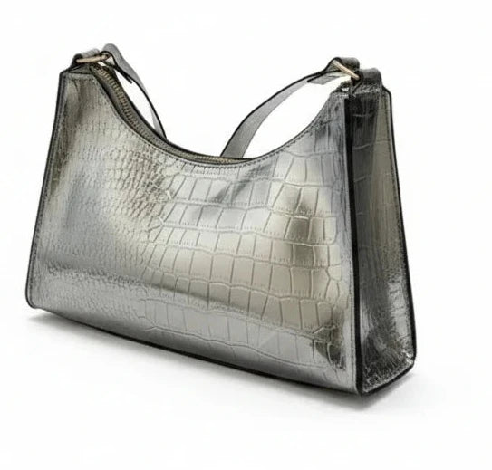 Sac de shopping élégant et raffiné pour femme : style rétro décontracté, porté épaule, en cuir uni.